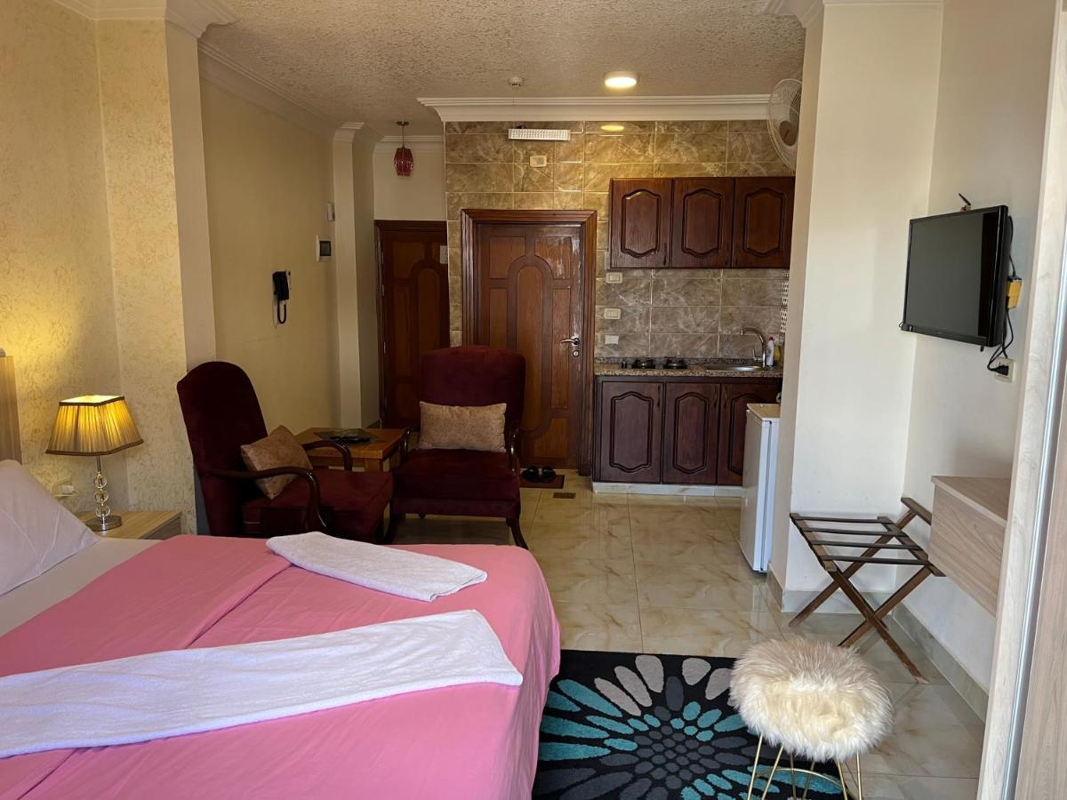 Suzan Studios&apartments Apartahotel 2*